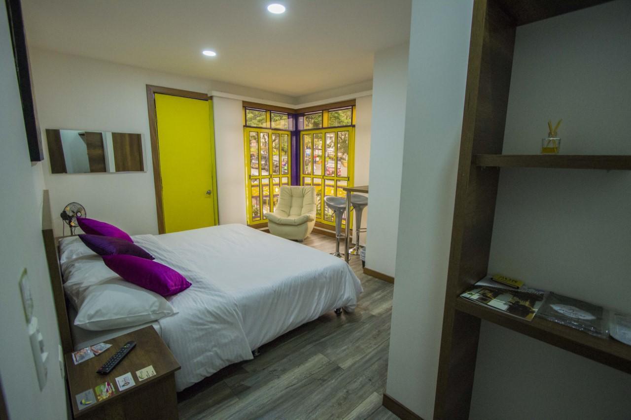 Hotel Junior Plaza Apía エクステリア 写真