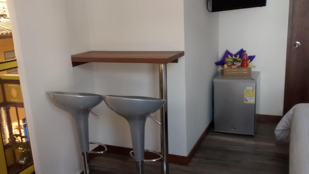 Hotel Junior Plaza Apía エクステリア 写真